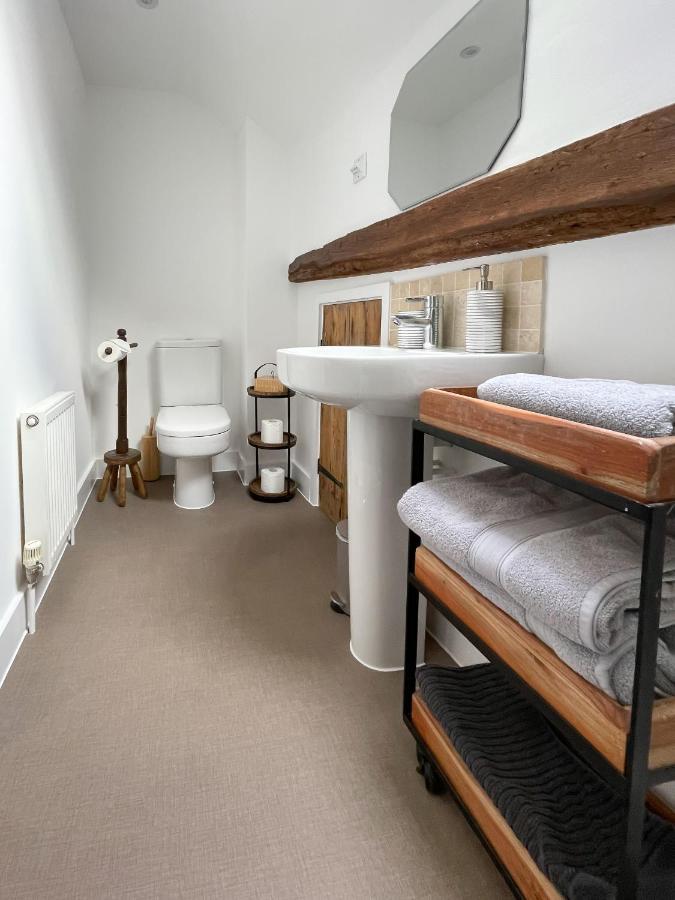 Immaculate Barn Annexe Close To Stansted Airport เกรทดันโมว์ ภายนอก รูปภาพ